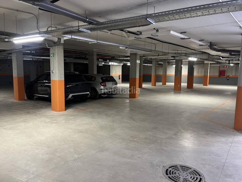 Foto 46d490fb-df3b-4edb-920a-b35e36826729. Parking coche en sant valentí 151 para coche, de nueva promoción en Terrassa