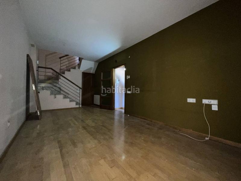 Foto 96df4c39-6700-4313-9c28-4c147965933e. Piso en venta dúplex con dos plazas de garaje incluidas, en zona escoles, en Terrassa