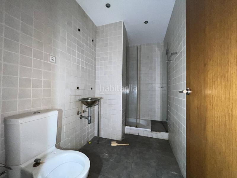 Foto a30b7361-e940-48a3-8211-f1f96066e3c7. Piso en venta dúplex con dos plazas de garaje incluidas, en zona escoles, en Terrassa