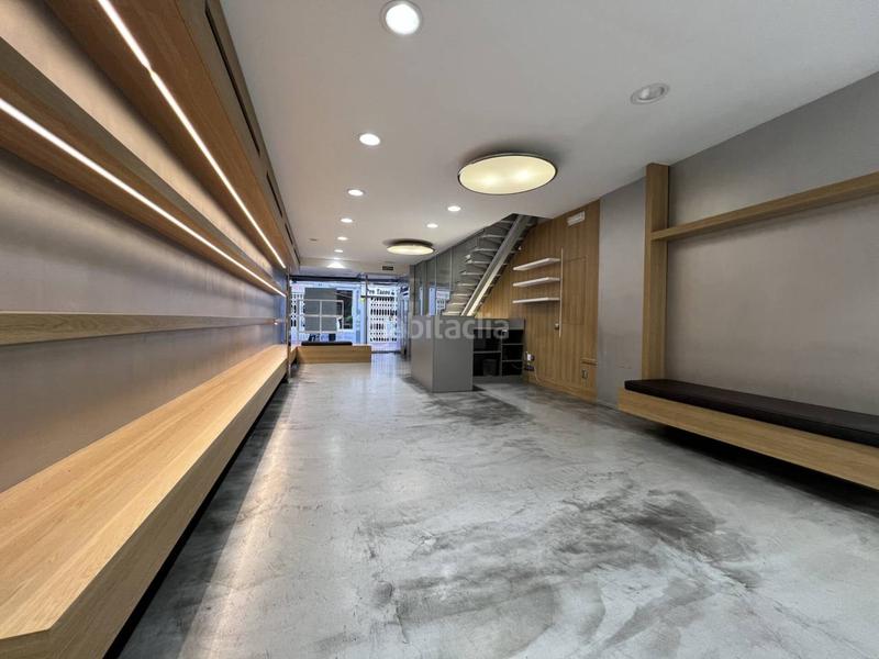 Foto 196d1f92-7a3e-497a-a33b-468b13723230. Location local commercial dans Barri del Centre Terrassa