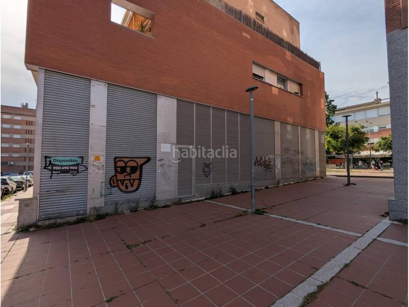 Foto 1e55c12f-265b-48b2-90ac-43275902006d. Local comercial local en venta en lluis muncunill, en Terrassa