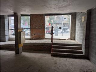 Local commercial  Comerç. Local en bruto en venta en passeig del comerç, sabadell