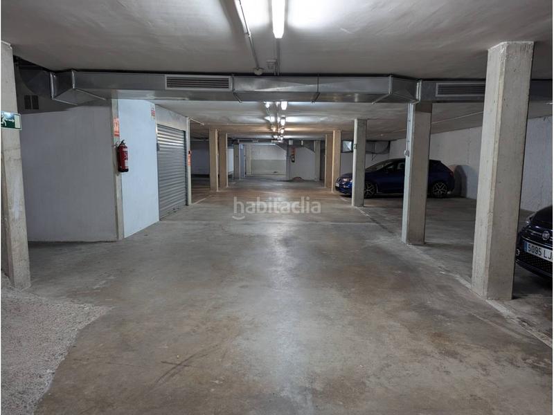 Foto afb38067-f71f-4870-8eef-d4bfe379dc08. Posto auto in Cementiri Vell Terrassa