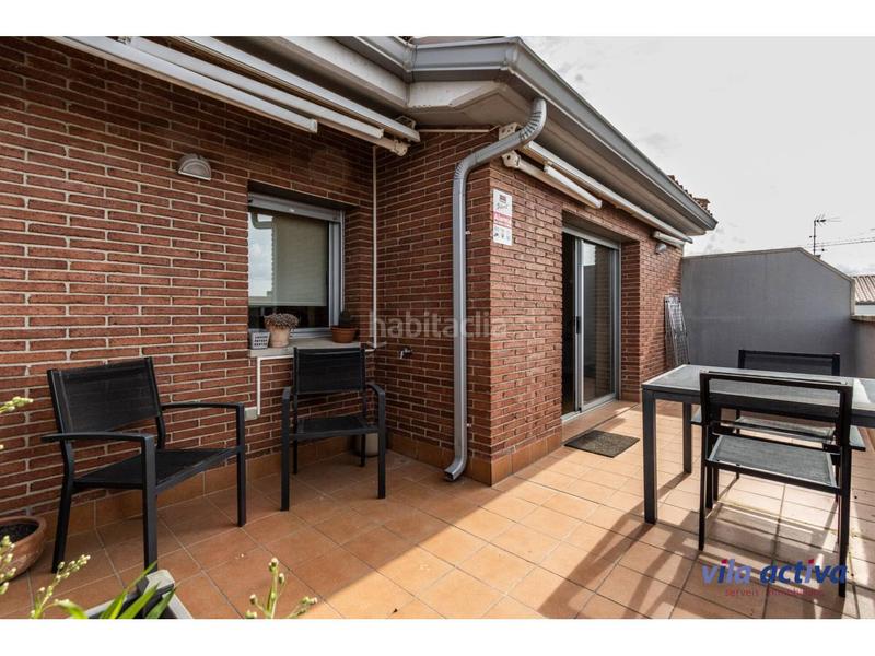 Foto 66769cad-4838-4678-b5b9-3e65d113e6cd. Dúplex con dos terrazas y parking incluido en San Pere Terrassa
