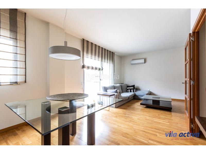 Foto ad7827d6-637d-4e9e-b5c6-9197d1a90123. Dúplex con dos terrazas y parking incluido en San Pere Terrassa
