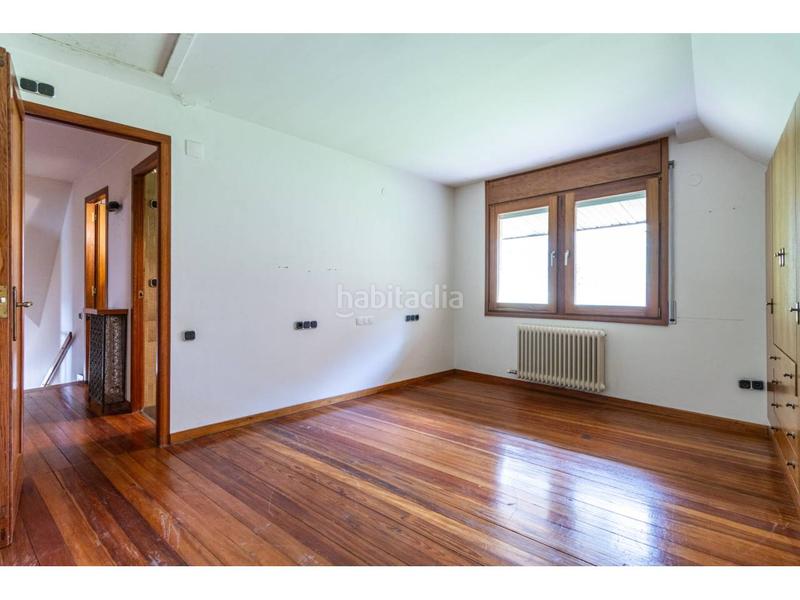 Foto 6badadfc-340f-4a24-88e8-44c301366e93. Chalet avec chauffage parking dans Matadepera