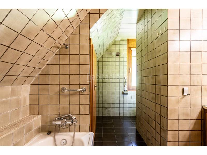 Foto 9f14f76d-6ccb-4380-a2d5-722434ce43ed. Chalet avec chauffage parking dans Matadepera