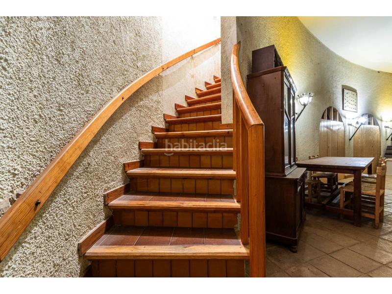 Foto dec05f85-54dd-45f7-85dd-1c0eb8e54883. Chalet avec chauffage parking dans Matadepera