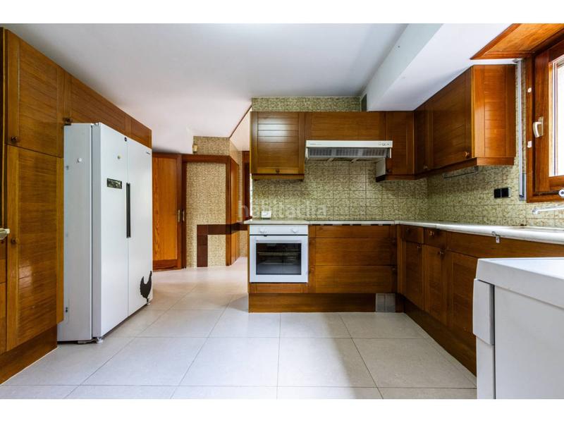 Foto f2ccfe12-b1cc-4425-bafe-e374c1747631. Chalet avec chauffage parking dans Matadepera