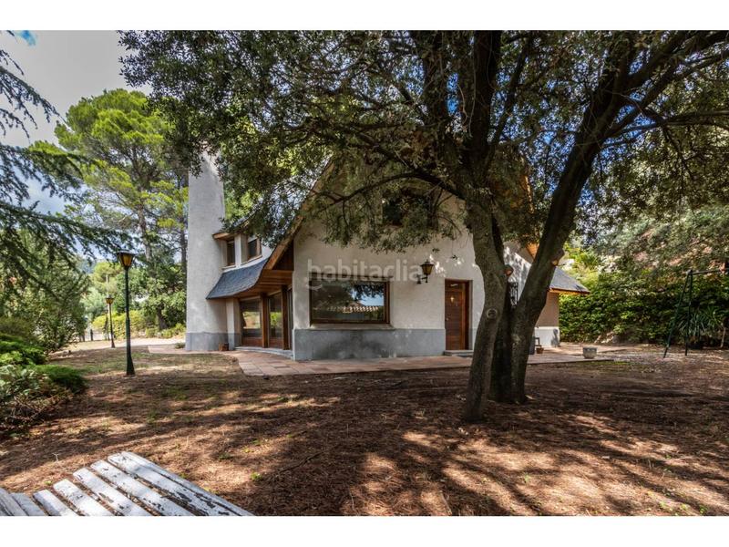 Foto f6fbb25d-019b-47cc-8248-d45aeed6dfe0. Chalet avec chauffage parking dans Matadepera