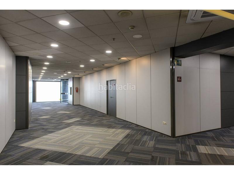 Foto 055d3b48-f921-4bb8-a997-bcf26ddcbc5f. Locale commerciale in La Cogullada Terrassa