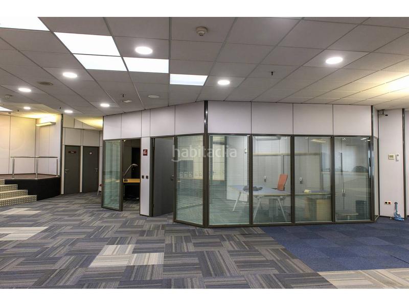 Foto 682dc6ab-1cf8-47ba-b315-c5c07abe3d47. Locale commerciale in La Cogullada Terrassa