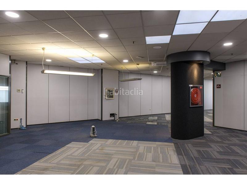 Foto e5440456-b233-492a-8b40-961550d5cfb6. Locale commerciale in La Cogullada Terrassa