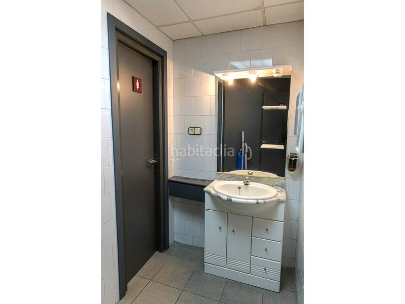 Foto f9108527-9cdc-4e1c-a084-dc70a053bb9f. Locale commerciale in La Cogullada Terrassa