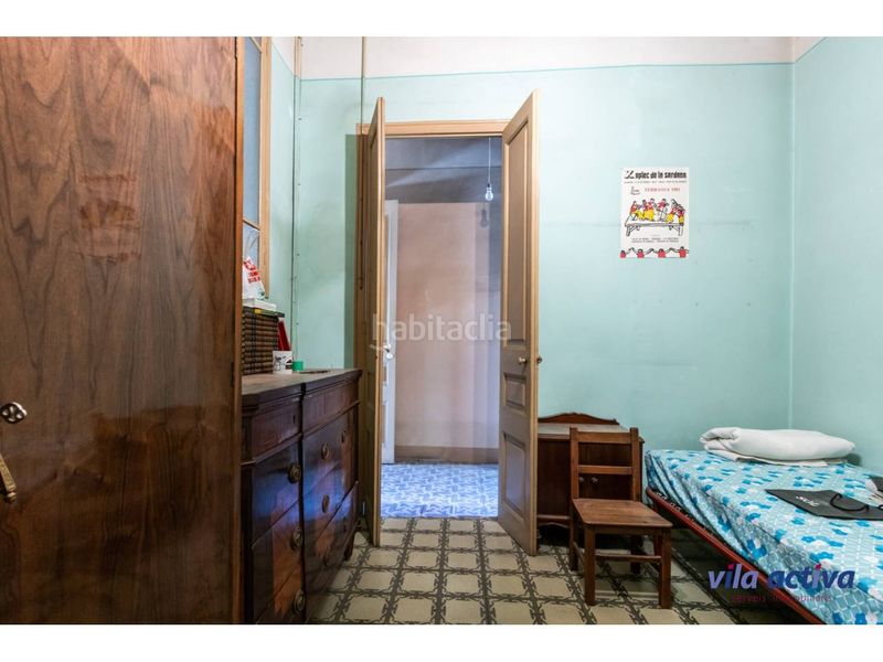 Foto 0ed5f6ad-8643-4763-b878-17e76d6117e9. Casa a Barri del Centre Terrassa
