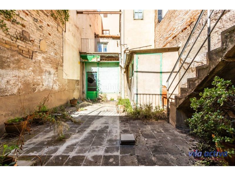 Foto ef8fa40b-0e9a-439f-b8f6-19682f20df84. Casa a Barri del Centre Terrassa