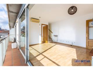 Duplex à Segle XX. Con mucha luz natural y soleado