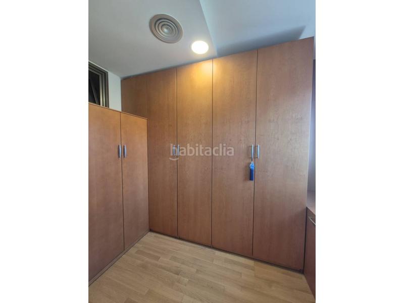 Foto 4b240d4f-07ae-4af1-81e7-2943e1c3a809. Lloguer pis amb calefacció aparcament a Barri del Centre Terrassa