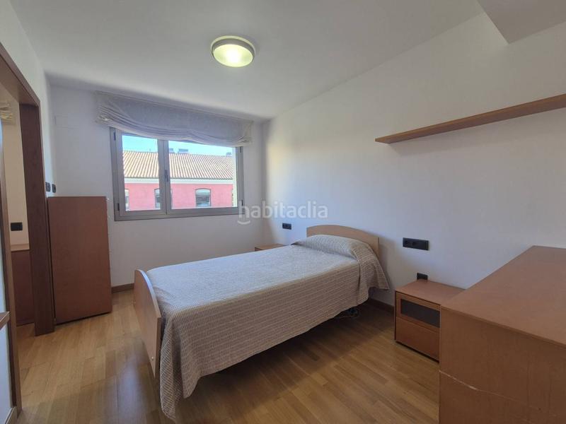 Foto 9f247614-e365-4c60-8091-2b035f7e2705. Miete etagenwohnung mit heizung parking in Barri del Centre Terrassa