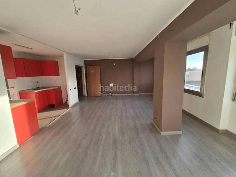 Foto 91b7b332-6217-4a14-ad8c-a5def2400fe8. Etagenwohnung in Plaça Catalunya - Escola Industrial Terrassa