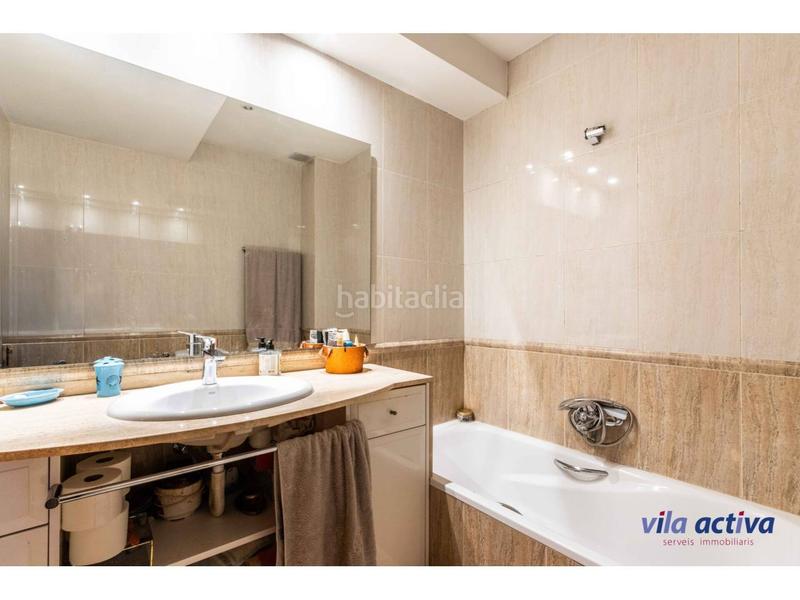 Foto 44c9dba4-7dcc-4615-a8a9-f0fd5c653c85. Duplex with parking in Barri del Centre Terrassa