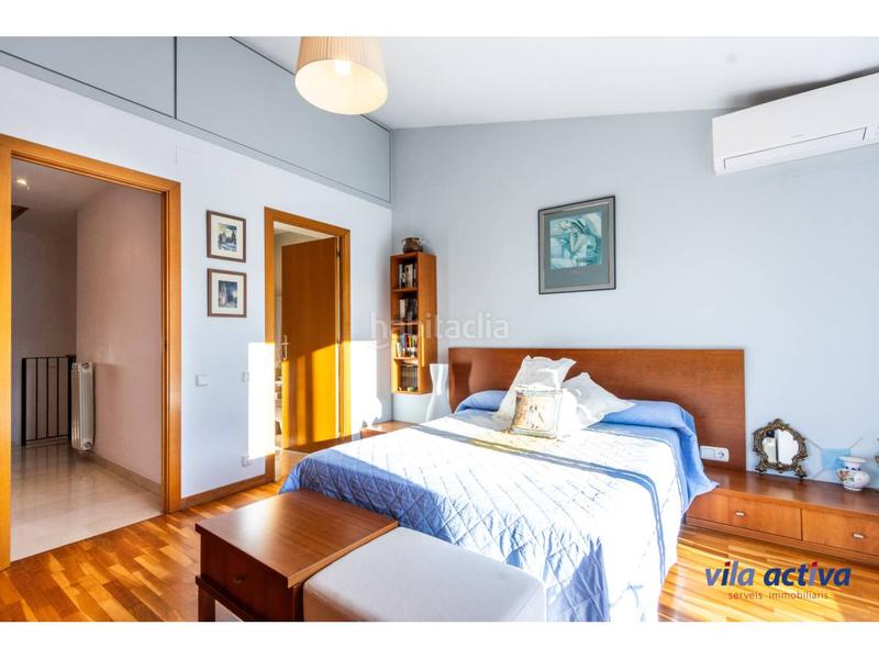 Foto 5a2830e5-1139-4255-842f-40c6d9246955. Duplex with parking in Barri del Centre Terrassa