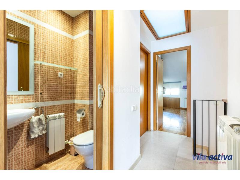 Foto 8783b26f-4a31-4f63-a35d-97d3a3d92f9d. Duplex with parking in Barri del Centre Terrassa