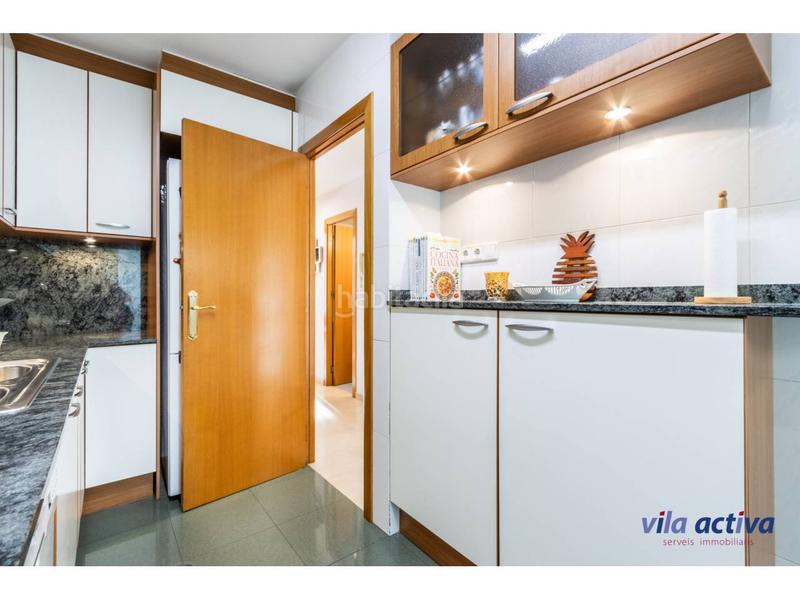 Foto 8ffc8b67-e7fc-4be6-bf38-53cb62d3e223. Duplex with parking in Barri del Centre Terrassa