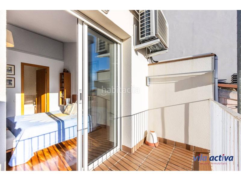Foto c2d44804-0fae-45f1-ad05-fef4e1407a20. Duplex with parking in Barri del Centre Terrassa