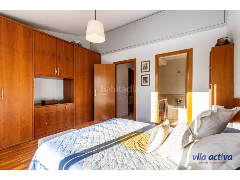 Foto f6342c92-d5ee-4227-a731-d0b894002fea. Duplex with parking in Barri del Centre Terrassa