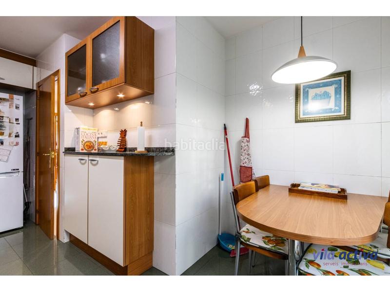 Foto fcbf3917-f216-4ebf-a1b0-7a0f2caa07cc. Duplex with parking in Barri del Centre Terrassa