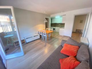 Miete Etagenwohnung in Plaça Catalunya - Escola Industrial. Amueblado y cocina equipada