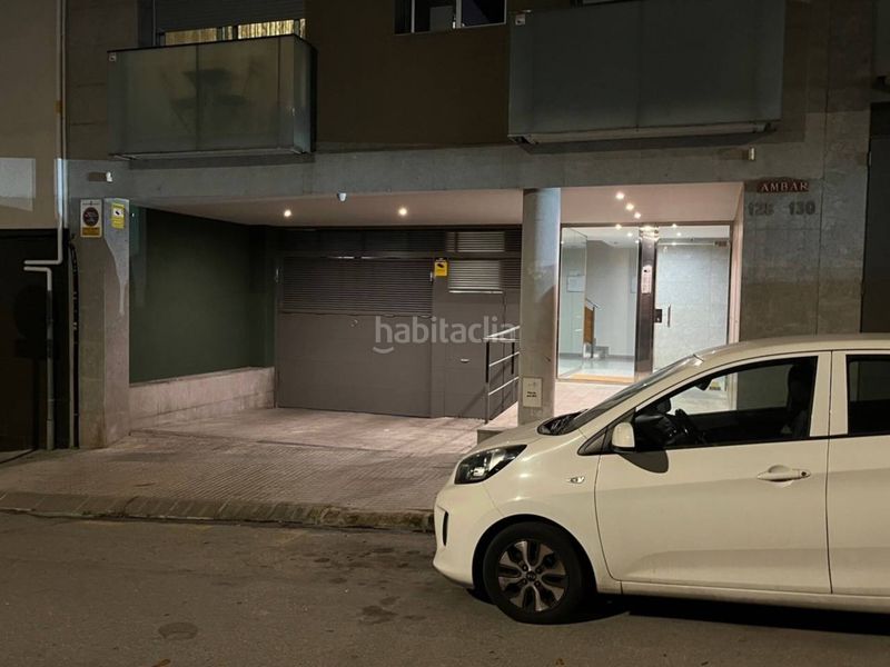 Foto bc04e124-b099-411e-8c29-8083ec4ad2f4. Aparcament cotxe a Cementiri Vell Terrassa