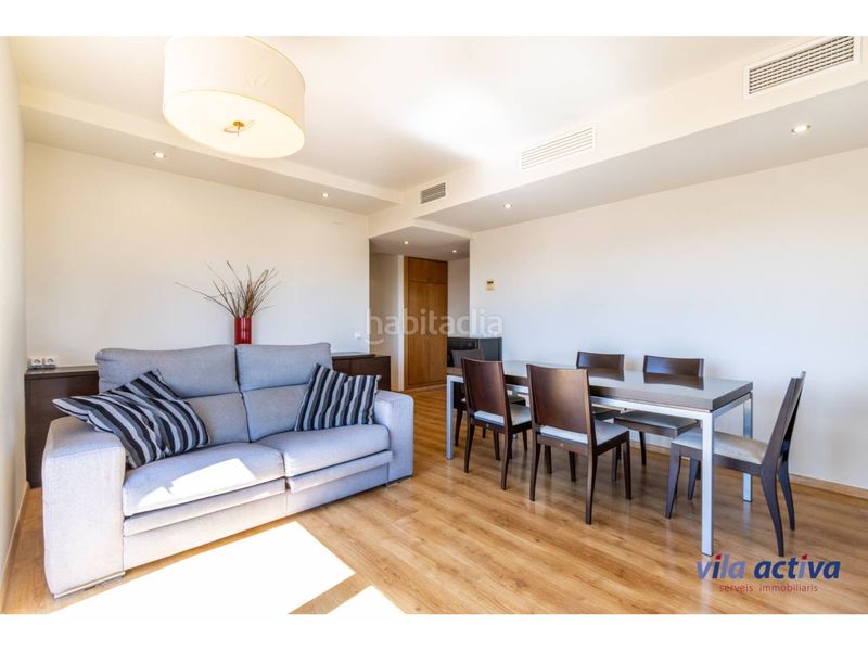 Foto 6fc77bf8-3520-4574-8d95-eca92c7d067f. Pis amb calefacció a Barri del Centre Terrassa