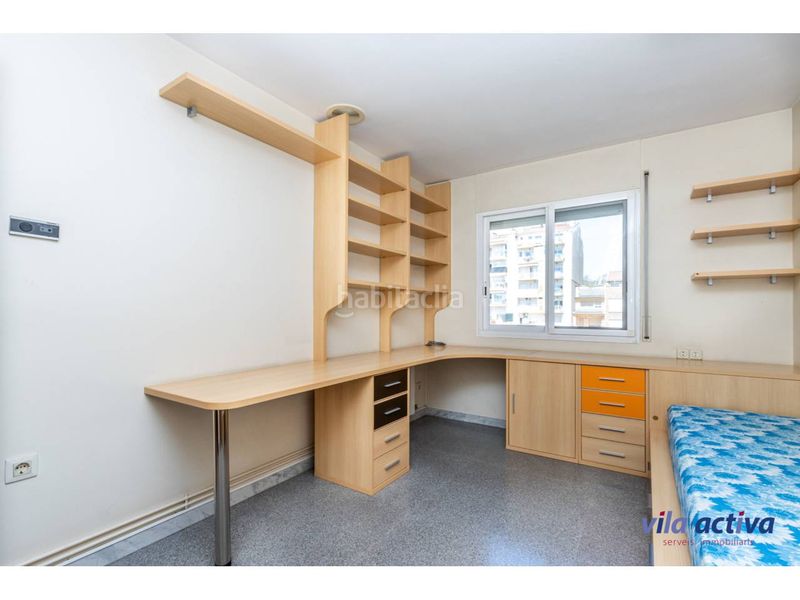 Foto e120846c-7d68-47a5-b353-bd90d3f0e65d. Dúplex muy amplio en San Pere Terrassa