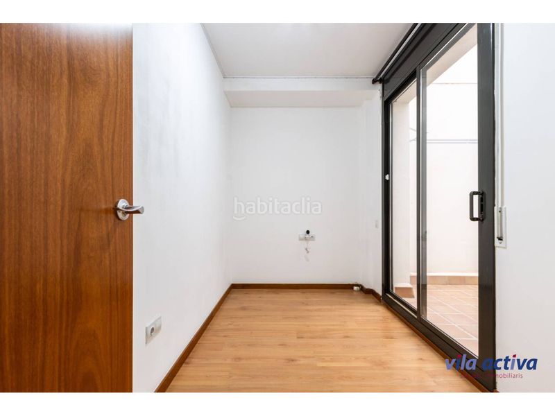 Foto 049a6dce-095f-47ba-a5fd-64b0130083cb. Piso impecable en Roc Blanc Terrassa