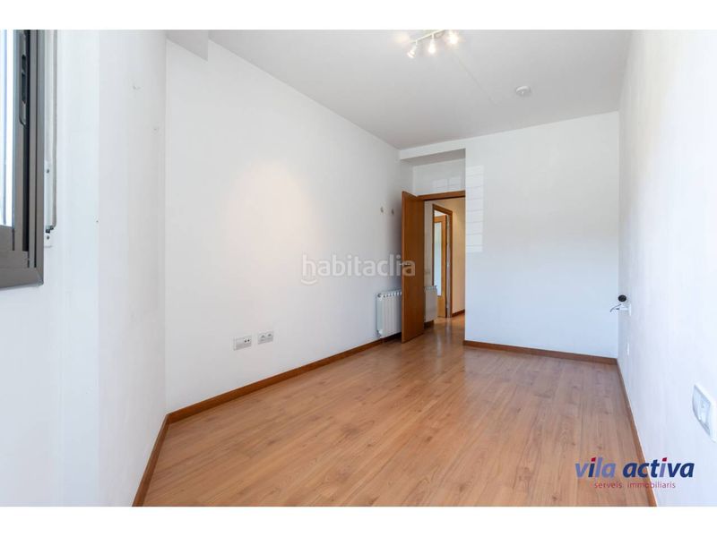 Foto 800bc79a-b59e-4ec9-baa7-d51eb2f1876c. Piso impecable en Roc Blanc Terrassa