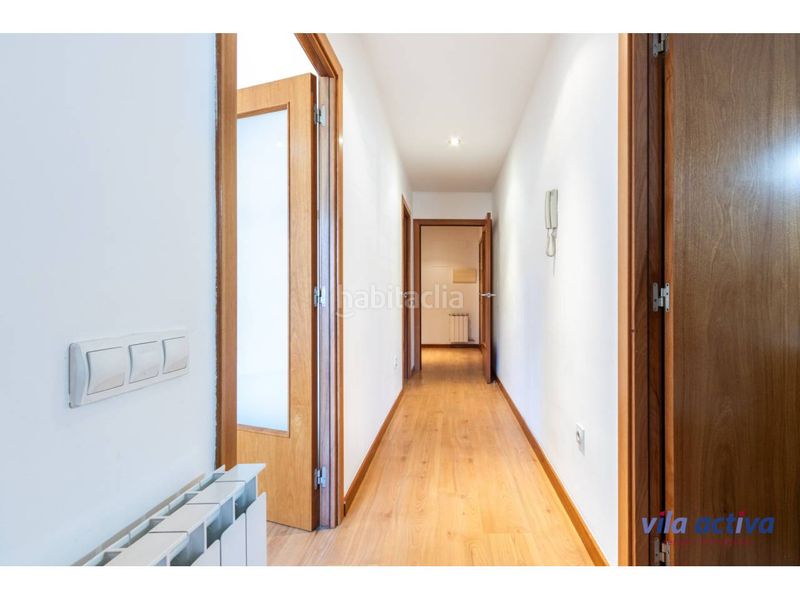 Foto ce047a23-85d4-4316-a16d-7df7fa027a9c. Piso impecable en Roc Blanc Terrassa