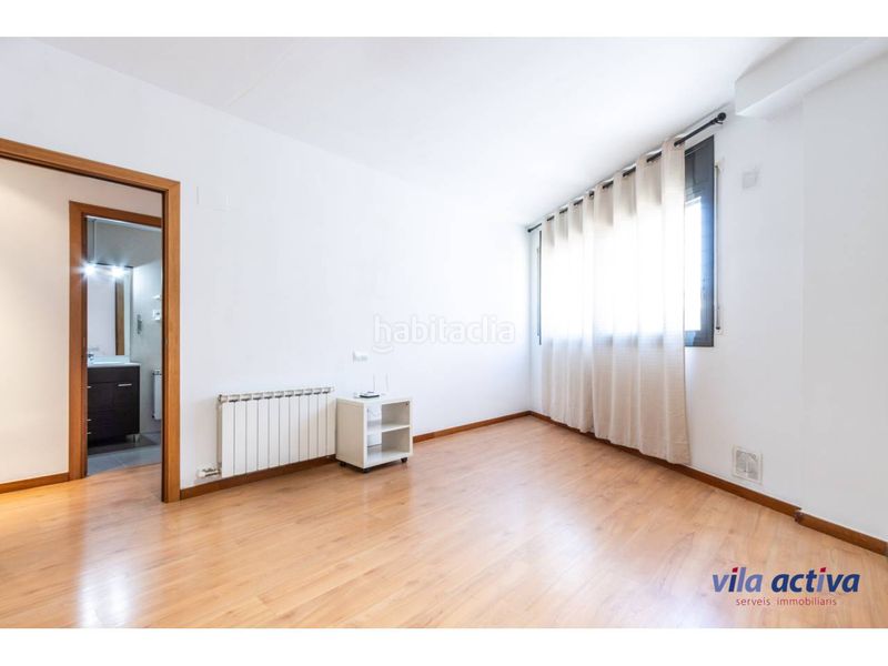 Foto d315b6ad-bb5c-4254-89e1-e27d55a922b9. Piso impecable en Roc Blanc Terrassa