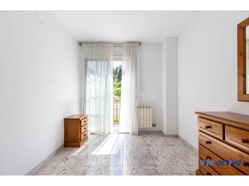 Foto 2250a5e0-2266-494e-996b-c0d48395e815. Casa con patio, garaje y piscina comunitaria en Viladecavalls