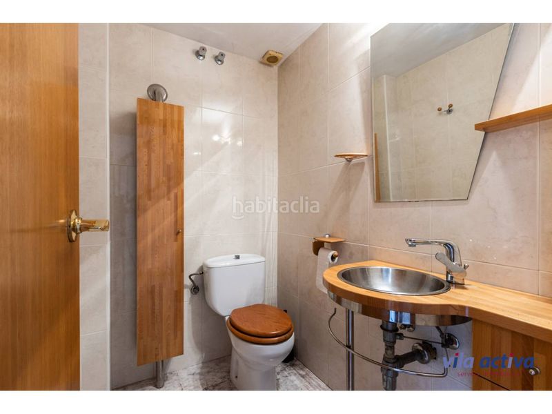 Foto 43417328-0722-4587-918e-710bf4842237. Casa con patio, garaje y piscina comunitaria en Viladecavalls