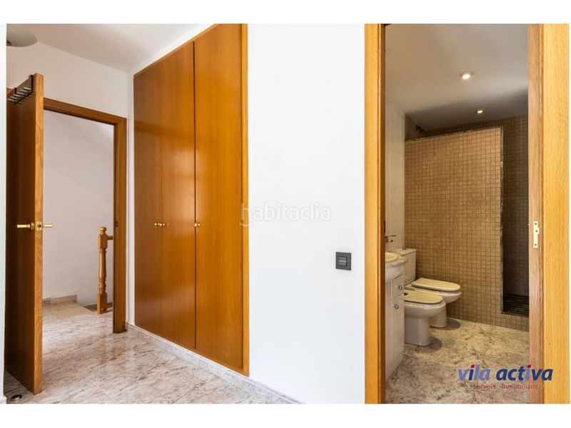 Foto 5abf04eb-0886-4d71-9098-7e546bf472fb. Casa con patio, garaje y piscina comunitaria en Viladecavalls