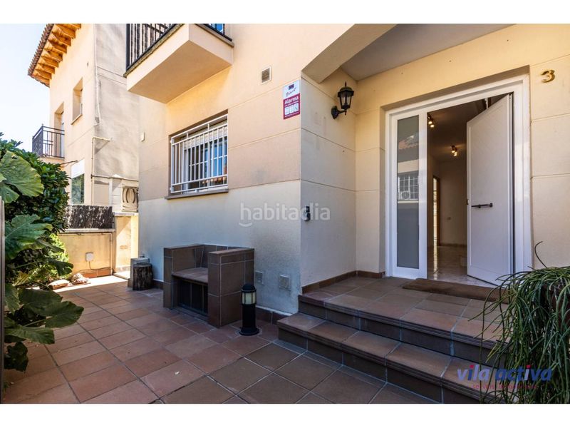 Foto 6f9cf2c7-fecb-40a9-8c69-2dea0115a779. Casa con patio, garaje y piscina comunitaria en Viladecavalls