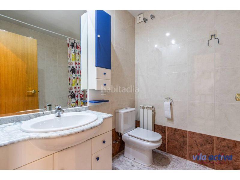 Foto 801dcff6-7e10-4063-9f79-a1bf39960975. Casa con patio, garaje y piscina comunitaria en Viladecavalls