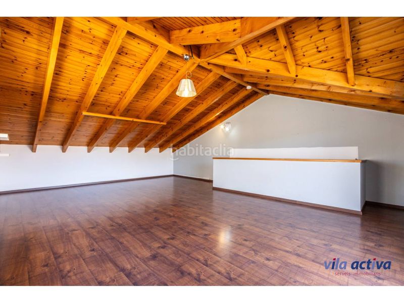 Foto 96146fcc-fd71-465c-b632-61f5a1c1d983. Casa con patio, garaje y piscina comunitaria en Viladecavalls