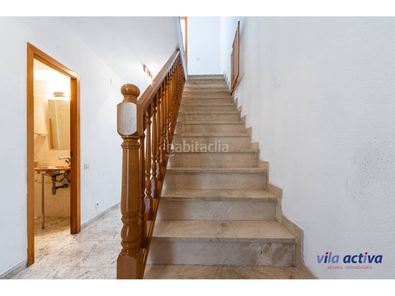 Foto 991d7f53-1b4a-4531-a54f-ef88026ecccf. Casa con patio, garaje y piscina comunitaria en Viladecavalls