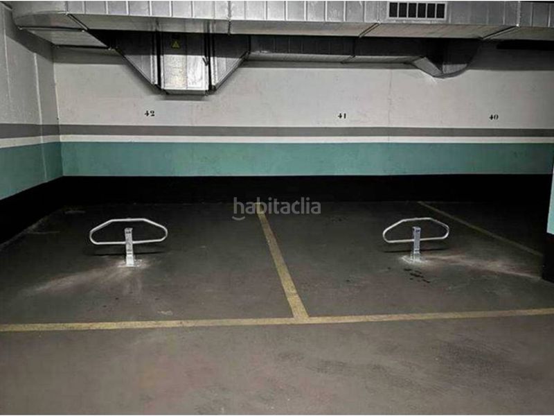 Foto a9c8b9e4-1969-43c7-84a5-24740d70be69. Aparcament cotxe a Ca n'Anglada Terrassa