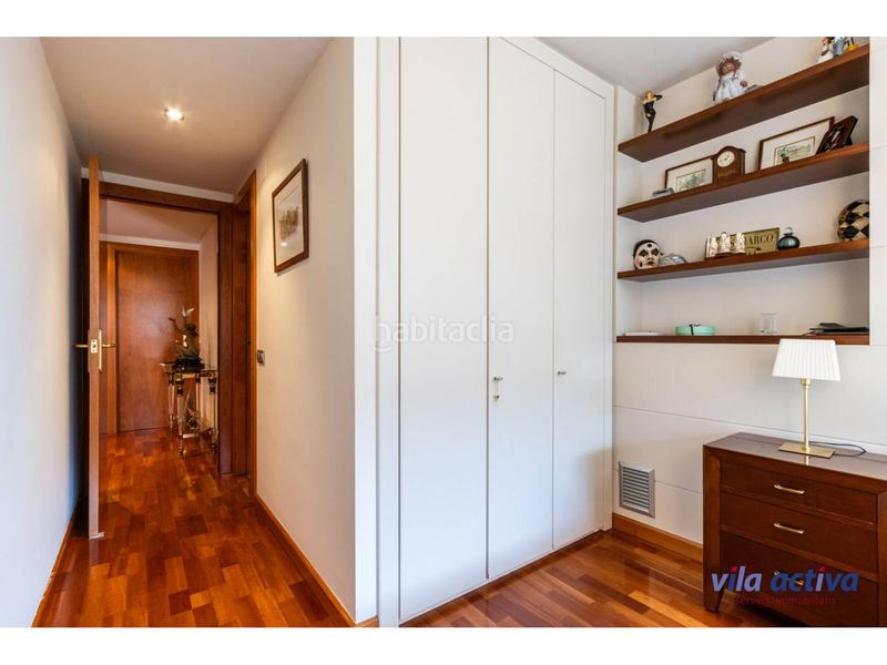 Foto 36aa9aba-36d0-4e1d-a4f3-8ac61acbc2d2. Pis amb aparcament a Barri del Centre Terrassa