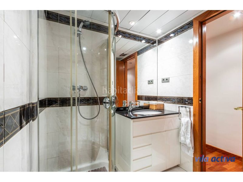 Foto a8aa0b23-8dd0-457a-8384-6618f8923456. Pis amb aparcament a Barri del Centre Terrassa