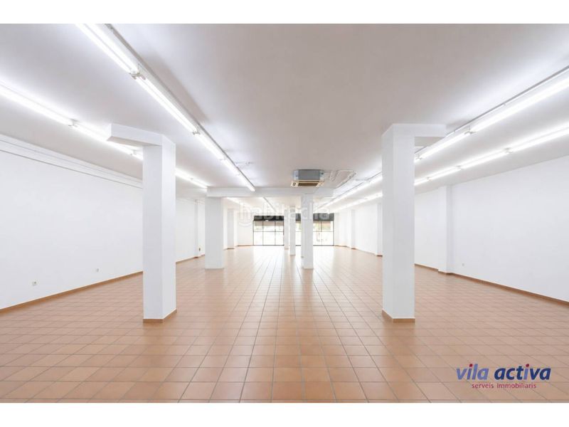 Foto 4f443d2f-bd14-4167-8af2-ce57561ad3a9. Local comercial a Cementiri Vell Terrassa